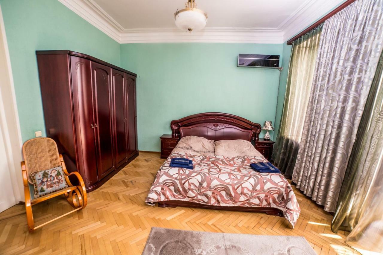 Gold District Apartment Tbilisi Eksteriør billede
