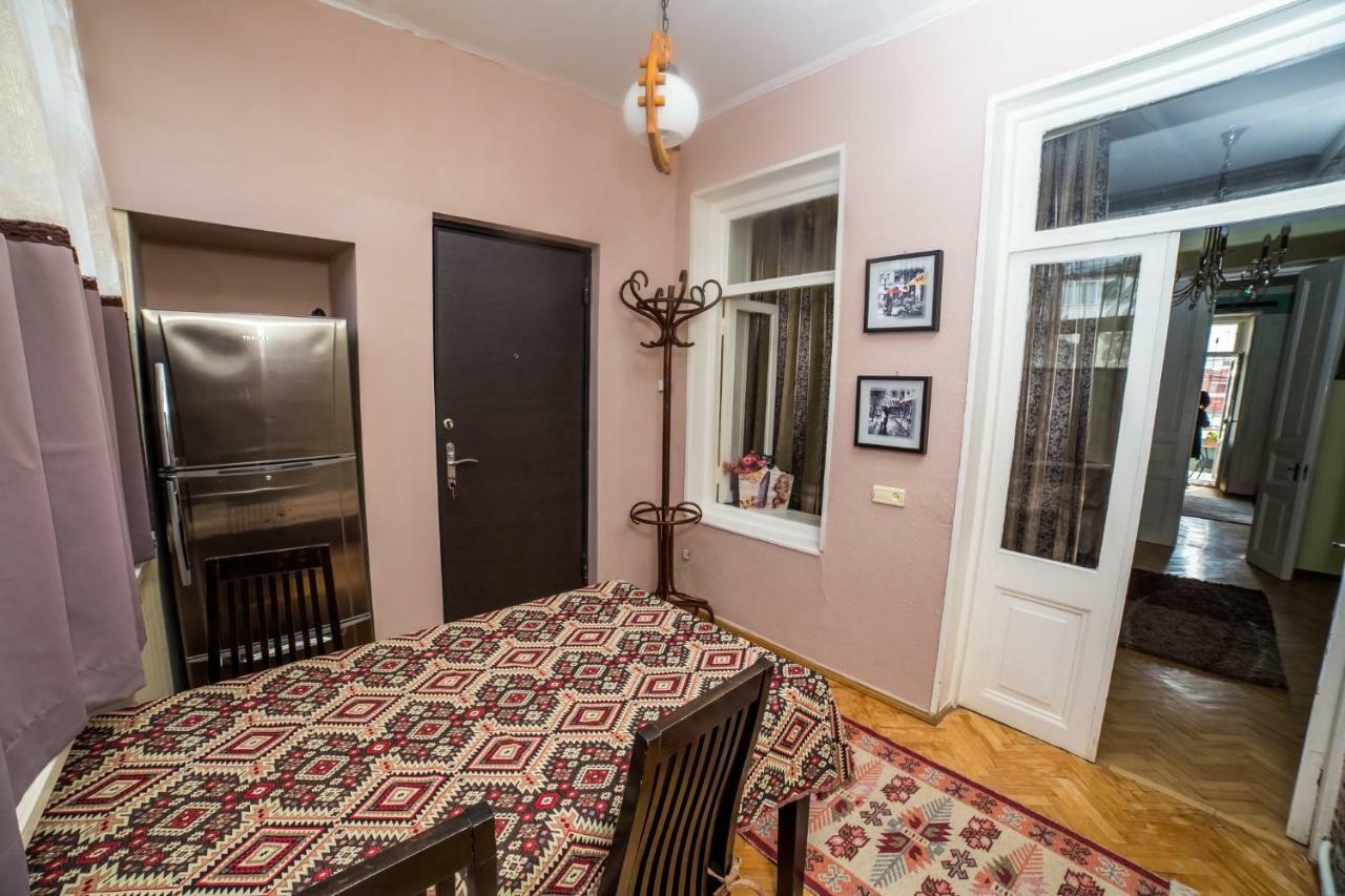 Gold District Apartment Tbilisi Eksteriør billede