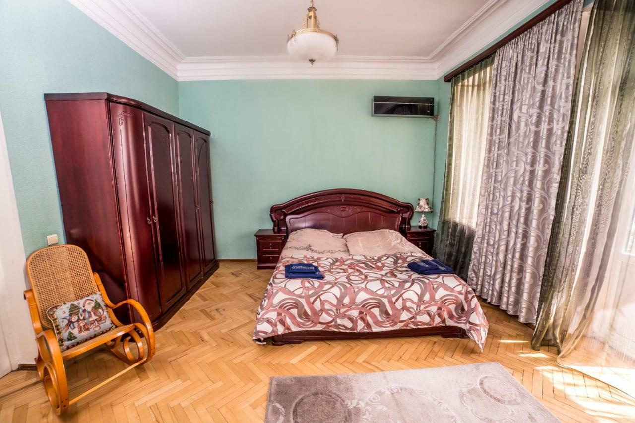 Gold District Apartment Tbilisi Eksteriør billede